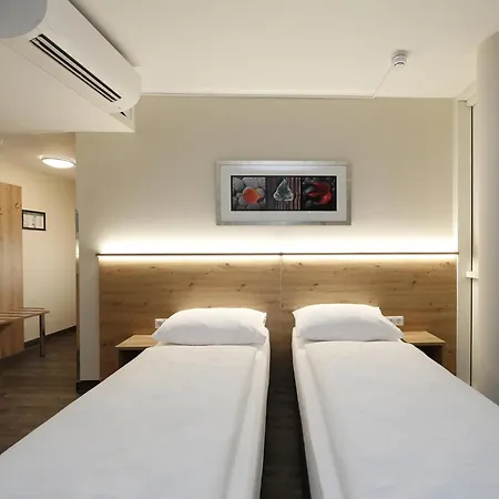 Otel Berlin-mitte 2*